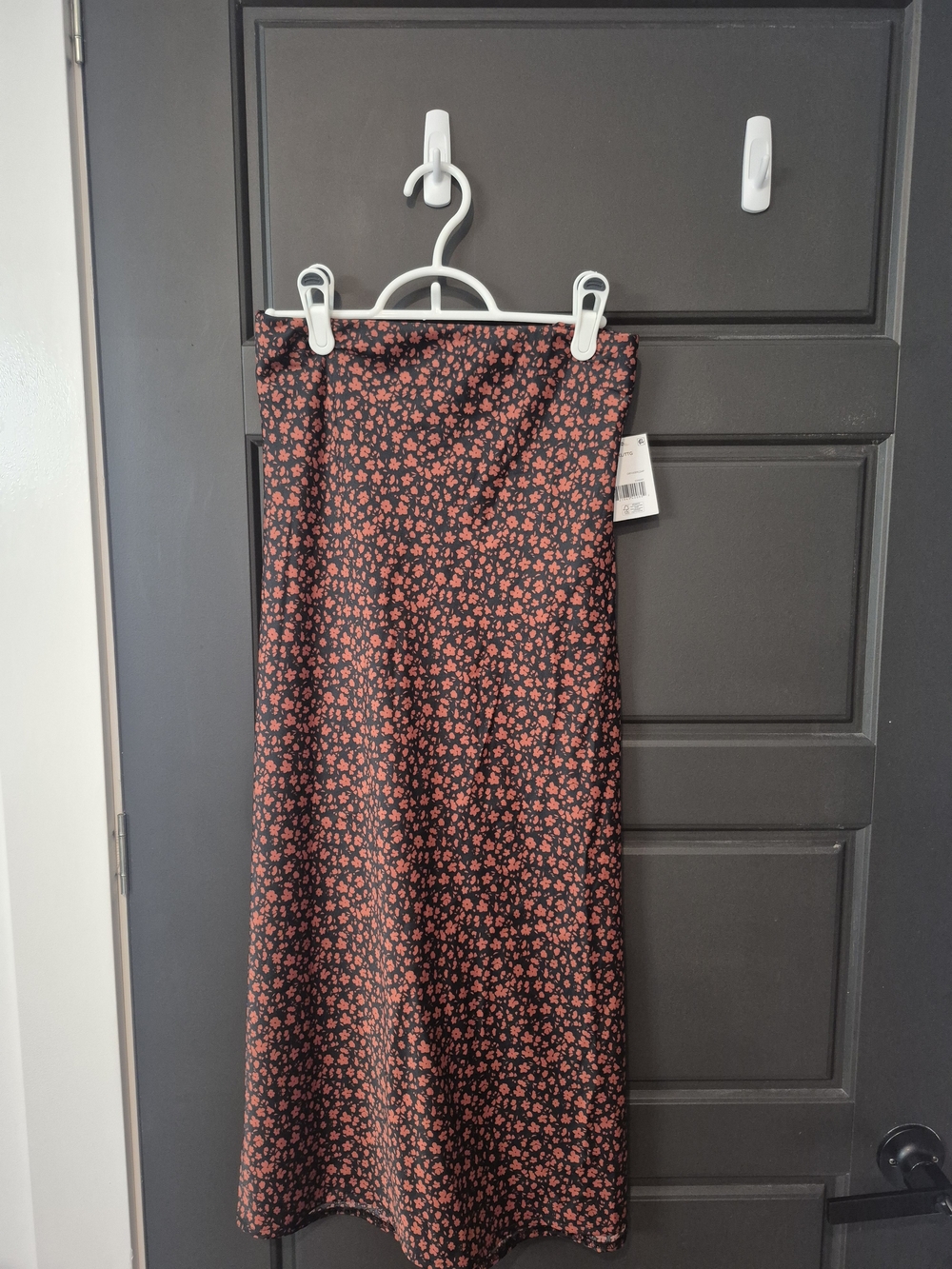 Floral Midi Skirt in Black and Coral